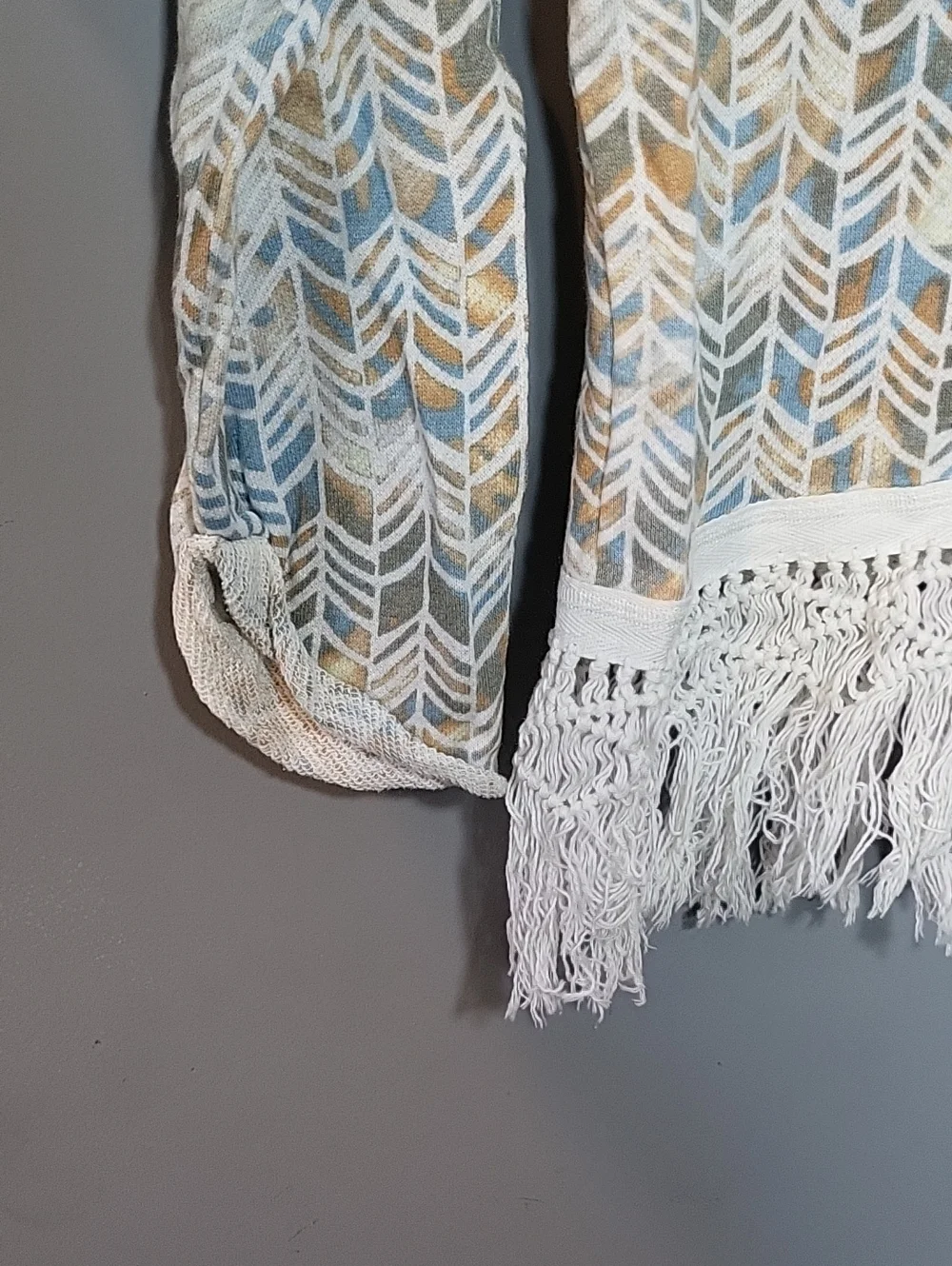 Free People Size L Pale Found My Friend Chevron Knit Fringe Hem Crop 3/4 Sleeve
